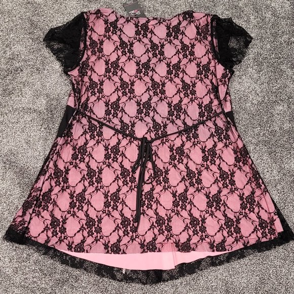 Dare to Wear 5X Pink Sweetheart Lace-Up Top - Picture 6 of 11